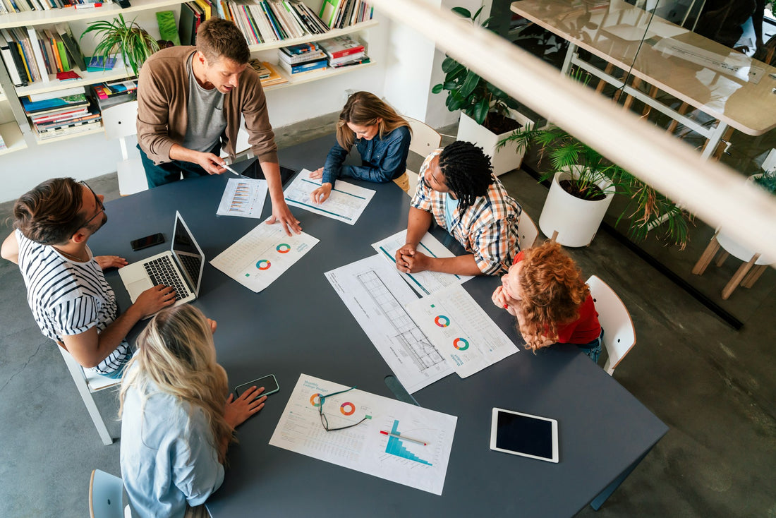 Office Meeting Snack Ideas: Quick and Tasty Options to Boost Engagement