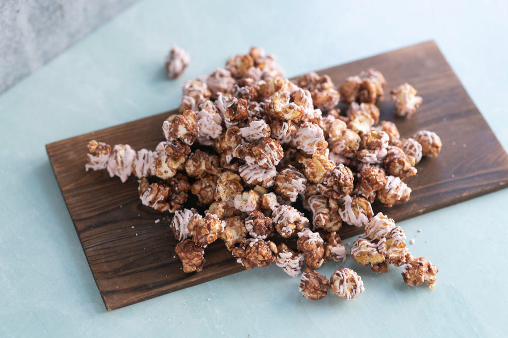 Treat Yo Self – 12 Pack Medium Bag Gourmet Popcorn Bundle – Lammar